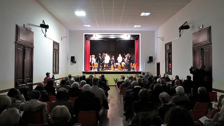 3studenti in concerto.jpg